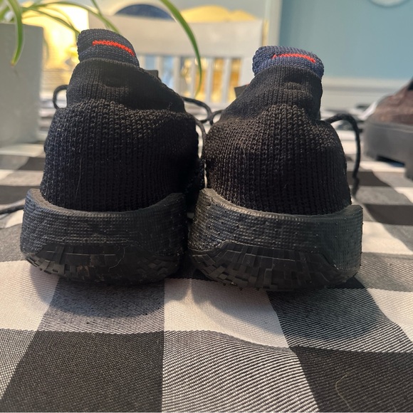 Adidas PulseBOOST HD - rarely worn, size 6 - Picture 4 of 5